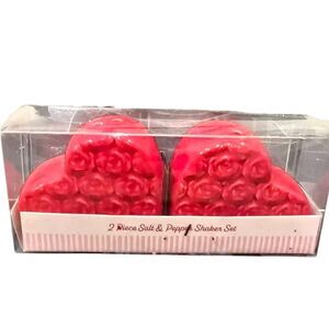 At Home Heart Shaped Salt &Pepper Shaker Set